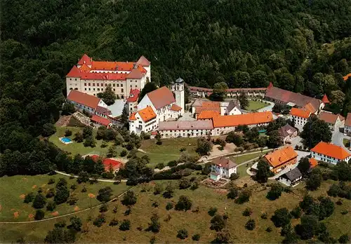 AK / Ansichtskarte  Wolfegg Renaissance Schloss und ehem Stadtkirche St Katharina 