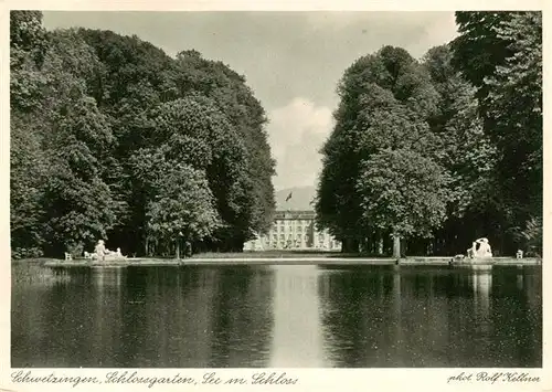 AK / Ansichtskarte 73908990 Schwetzingen Schlossgarten See und Schloss