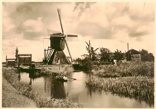 AK / Ansichtskarte  Tienhoven_NL Groote Wipwatermolen mit overdekt buiten scheprad