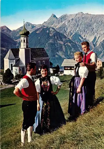 AK / Ansichtskarte 73909316 Montafon_Vorarlberg_AT Montafoner Trachten Kirche