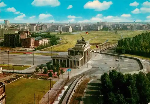 AK / Ansichtskarte 73909396 Berlin Brandenburger Tor nach 1961