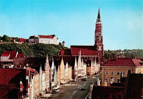 AK / Ansichtskarte  Landshut__Isar Altstadt mit St Martinskirche und Burg Trausnitz