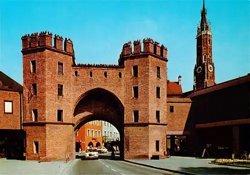 AK / Ansichtskarte  Landshut__Isar Landtor und St Martinsturm