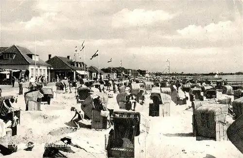 AK / Ansichtskarte  Kellenhusen_Ostseebad Strandpartie