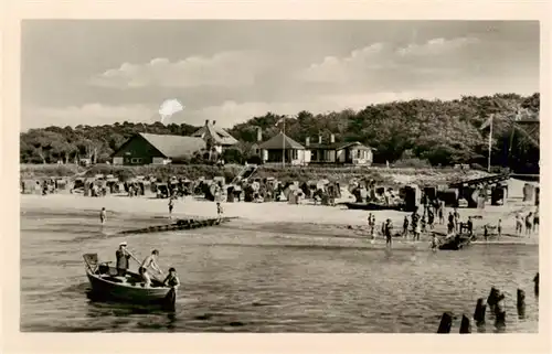 AK / Ansichtskarte 73909796 Graal-Mueritz_Ostseebad Strandpartie