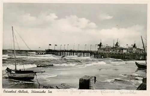 AK / Ansichtskarte  Ahlbeck_Ostseebad Stuermische See Seebruecke