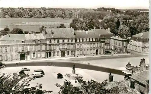 AK / Ansichtskarte  Sainte-Menehould_51_Marne La Place du General Leclerc et la Poste