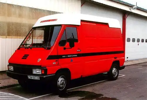 AK / Ansichtskarte  Feuerwehr_Fire-Brigade_Pompiers_Bomberos Renault 90 T35-90 ch