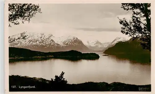 AK / Ansichtskarte 73913797 Lyngenfjord_Lyngenfjorden_Norge Panorama