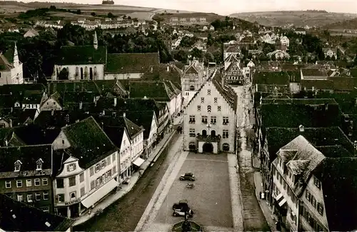 AK / Ansichtskarte  Bad_Mergentheim Marktplatz mit Rathaus