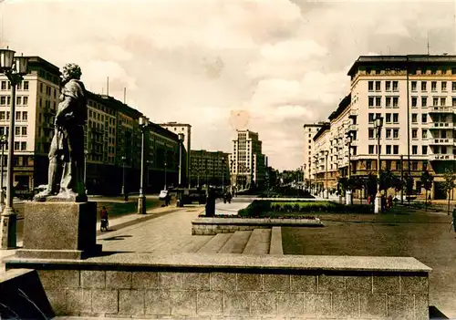 AK / Ansichtskarte  Berlin Stalinallee mit Strausberger Platz