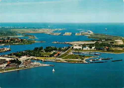 AK / Ansichtskarte  Wilhelmshaven Strandhalle Einfahrt Nassau Bruecke Fliegeraufnahme