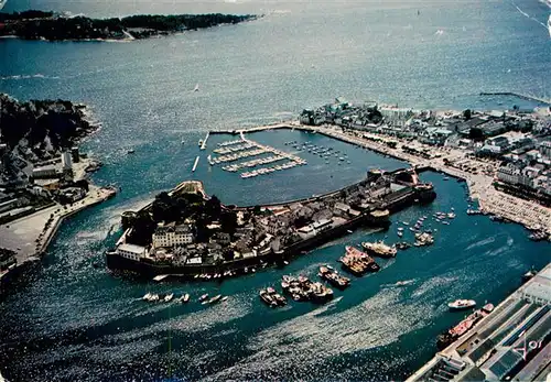 AK / Ansichtskarte  Concarneau_29_Finistere Vue densemble aerienne sur la Ville Close le port de plaisance et la pointe du Cabellou