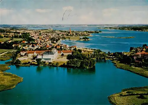 AK / Ansichtskarte 73916560 Schleswig_Schlei_Erfde Schlossinsel mit Schloss Gottorf Fliegeraufnahme