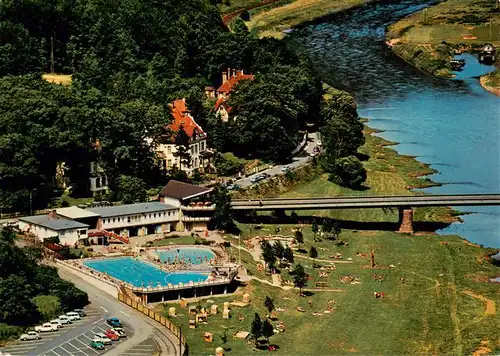 AK / Ansichtskarte  Bad_Karlshafen Mineral Schwimmbad Fliegeraufnahme