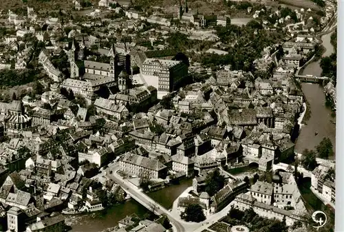 AK / Ansichtskarte  Bamberg Dom mit Umgebung Fliegeraufnahme