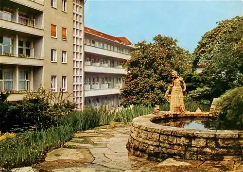 AK / Ansichtskarte 73917710 Stuttgart Marienhospital Gartenpartie mit Brunnen