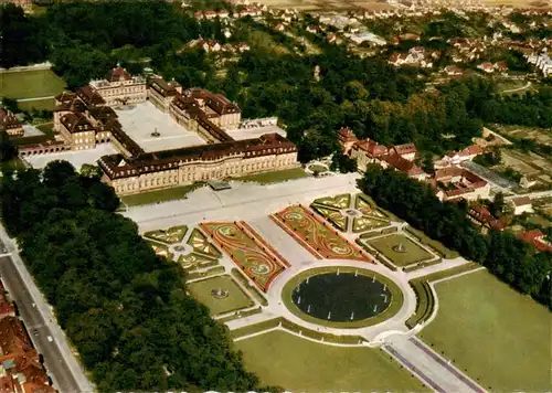 AK / Ansichtskarte 73918718 Ludwigsburg__Wuerttemberg Schloss Ludwigsburg mit Gartenschau Bluehendes Barock Fliegeraufnahme