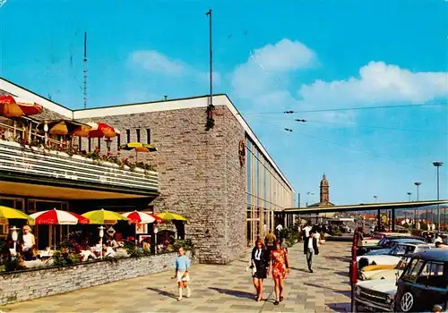 AK / Ansichtskarte  Pforzheim Hauptbahnhof mit St Franziskuskirche