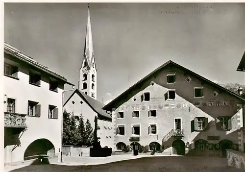 AK / Ansichtskarte  Zuoz_GR Dorfplatz mit Hotel Weisskreuz