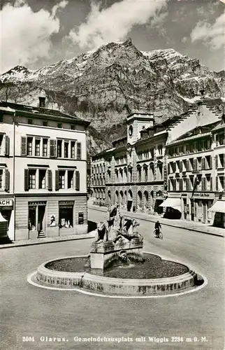 AK / Ansichtskarte  Glarus_GL Gemeindehausplatz mit Wiggis