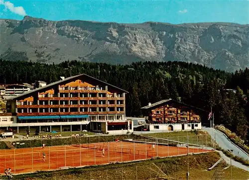 AK / Ansichtskarte  Laax_GR Hotel Signina House Tennisplaetze