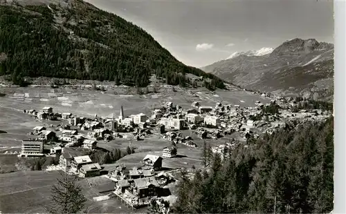 AK / Ansichtskarte  Saas-Fee_VS Gesamtansicht mit Alpenpanorama