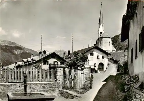 AK / Ansichtskarte  Zernez_GR Ortsmotiv mit Kirche