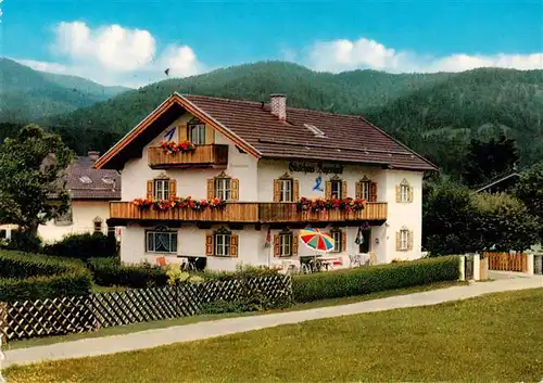 AK / Ansichtskarte 73922257 Kruen_Garmisch-Partenkirchen Gaestehaus Bayernland