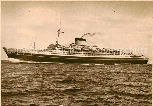 AK / Ansichtskarte  Dampfer_Oceanliner ITALIA T/N Cristoforo Colombo Genova