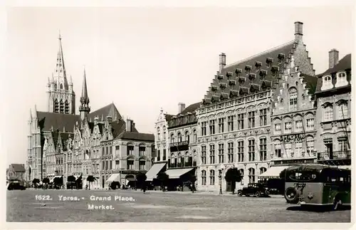 AK / Ansichtskarte  Ypres_Ypern_Ieper_Belgie Grand Place Market