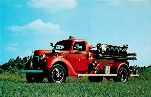 AK / Ansichtskarte  Feuerwehr_Fire-Brigade_Pompiers_Bomberos 1940 Ford LaFRANCE 