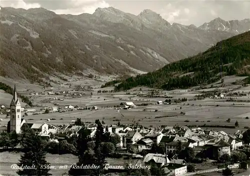 AK / Ansichtskarte  Radstadt_AT Panorama mit Radstaedter Tauern