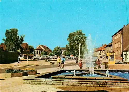 AK / Ansichtskarte  Seelow Clara Zetkin Strasse Brunnen