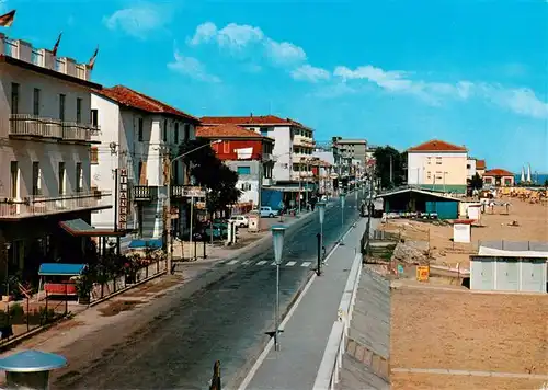 AK / Ansichtskarte 73924996 Torre_Pedrera_Rimini_IT Alberghi e spiaggia