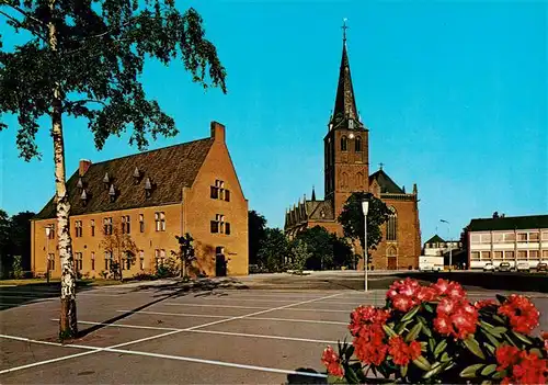 AK / Ansichtskarte  Goch Stadtbuecherei mit Pfarrkirche