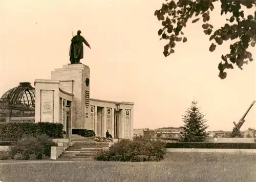 AK / Ansichtskarte  Berlin Sowjet-Denkmal im Tiergarten