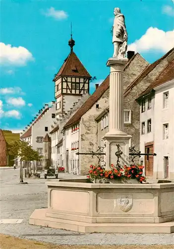 AK / Ansichtskarte  Braeunlingen Stadtbrunnen und Tor