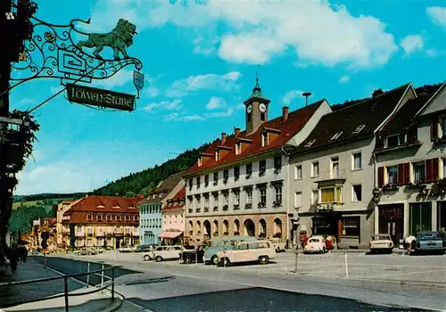 AK / Ansichtskarte  Triberg Marktplatz und Rathaus