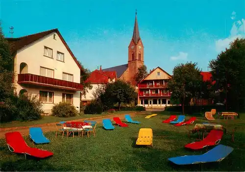 AK / Ansichtskarte 73928707 Oberharmersbach Hotel Baeren Kirche Liegewiese