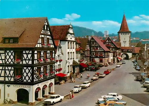 AK / Ansichtskarte 73928721 Gengenbach Marktplatz mit oberem Torturm