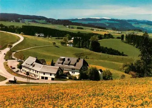 AK / Ansichtskarte 73929362 Neuhaeusle Gasthaus Metzgerei zur Sonne mit Gaestehaus