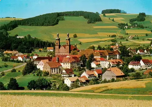 AK / Ansichtskarte 73929381 St_Peter_Schwarzwald Panorama mit Kirche