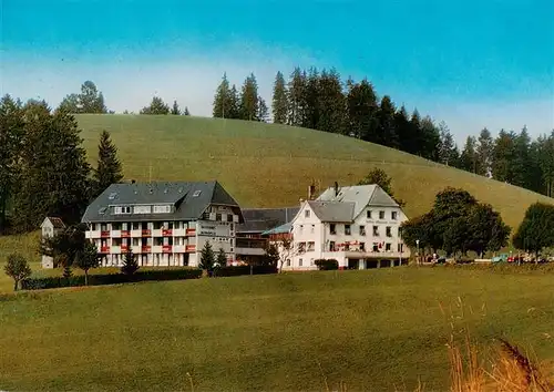 AK / Ansichtskarte 73929402 Neuhaeusle Gasthaus Metzgerei zur Sonne mit Gaestehaus