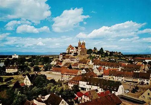 AK / Ansichtskarte 73930003 Breisach_Rhein Panorama mit Marktplatz und Stephansmuenster 