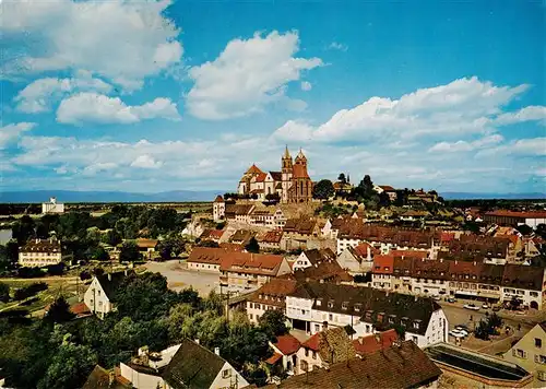 AK / Ansichtskarte 73930033 Breisach_Rhein Stadtpanorama Marktplatz und Muensterberg