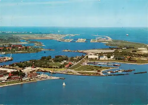 AK / Ansichtskarte  Wilhelmshaven Strandhalle Einfahrt Nassau Bruecke oelhafen Fliegeraufnahme