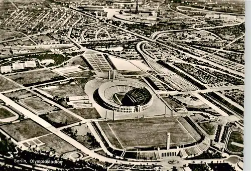 AK / Ansichtskarte  Stadion_Stadium_Estadio Berlin Olympiastadion