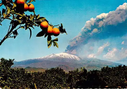 AK / Ansichtskarte 73931850 Sizilien Panorama Blick zum aetna Vulkanausbruch Zitrusfruechte