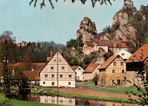 AK / Ansichtskarte  Tuechersfeld Ortsansicht mit Felsenhintergrund